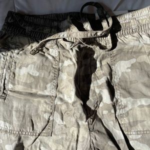 American Eagle Camo Cargo Pants